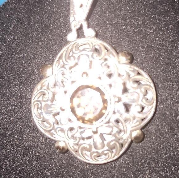 Eleganza sterling silver filigree detail pendant set with Eight 18K GOLD Points - Picture 6 of 9